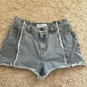 mid rise ban jara shorts, size 3